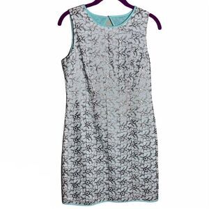 Donna Morgan cocktail dress keyhole back silver metallic embroidered design 4